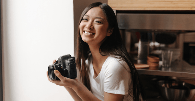 Bikin Gallery Jadi Lebih Estetik, Ini 4 Tips Ciptakan Foto Vintage ala Gen Z!
