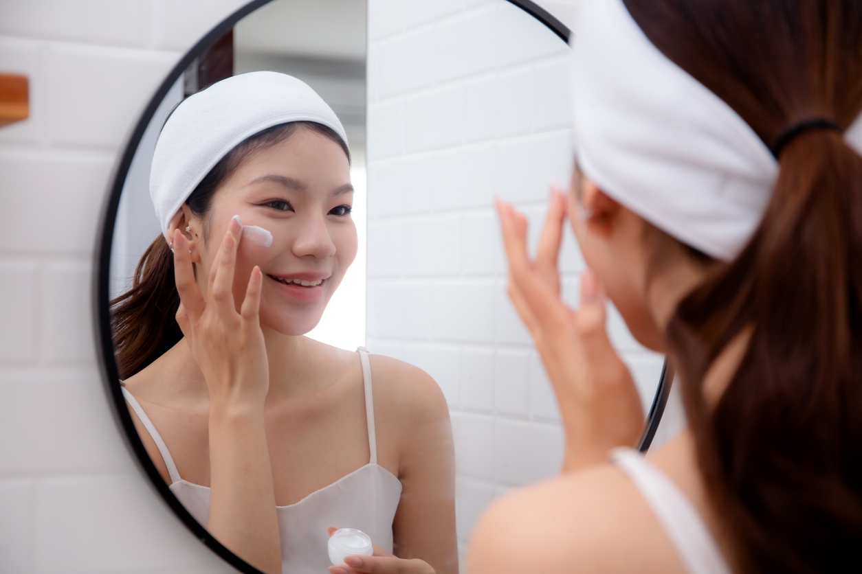 Lagi Cari Tone Up Sunscreen? Ini Produk yang Wajib Masuk Wishlist!