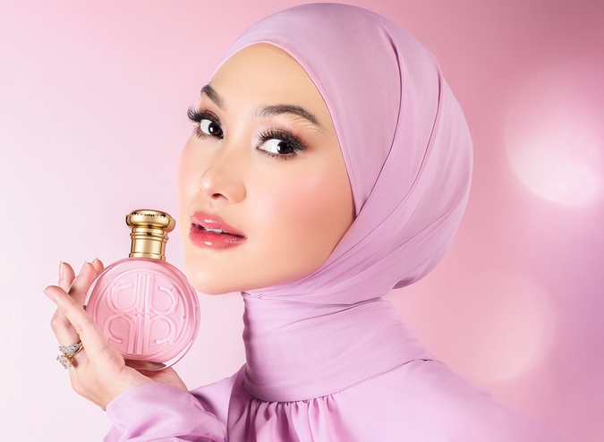 Cocok Buat Ngedate, Intip Koleksi Parfum Perdana Nada Puspita