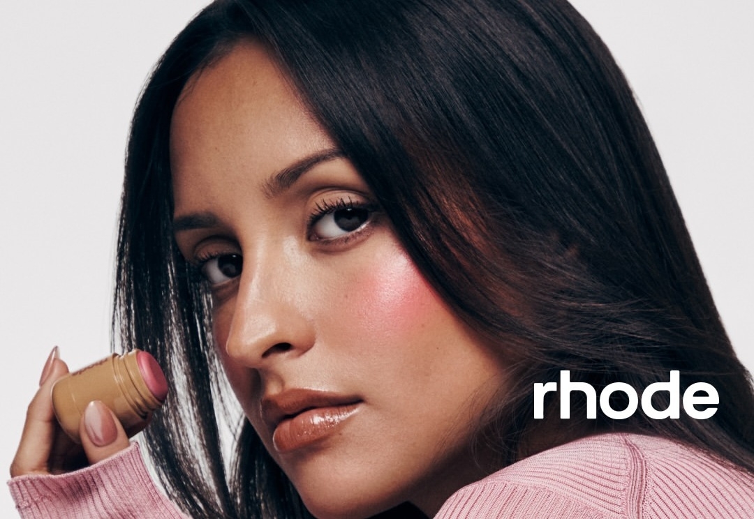 Rhode x Alexandra Leclerc, Kolaborasi Baru yang Bikin Tampil Glowing Makin Effortless